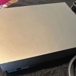 Xbox One X