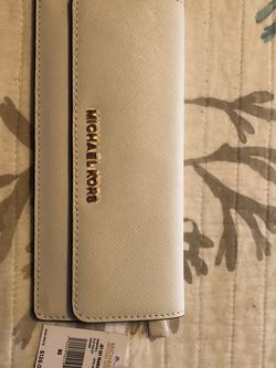 Michael Kors White Wallet