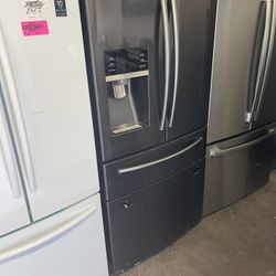 Samsung four-door refrigerator