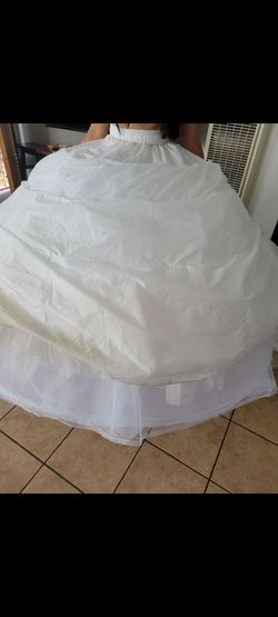 Free Crinolina, Petticoat for Quinceanera Dress