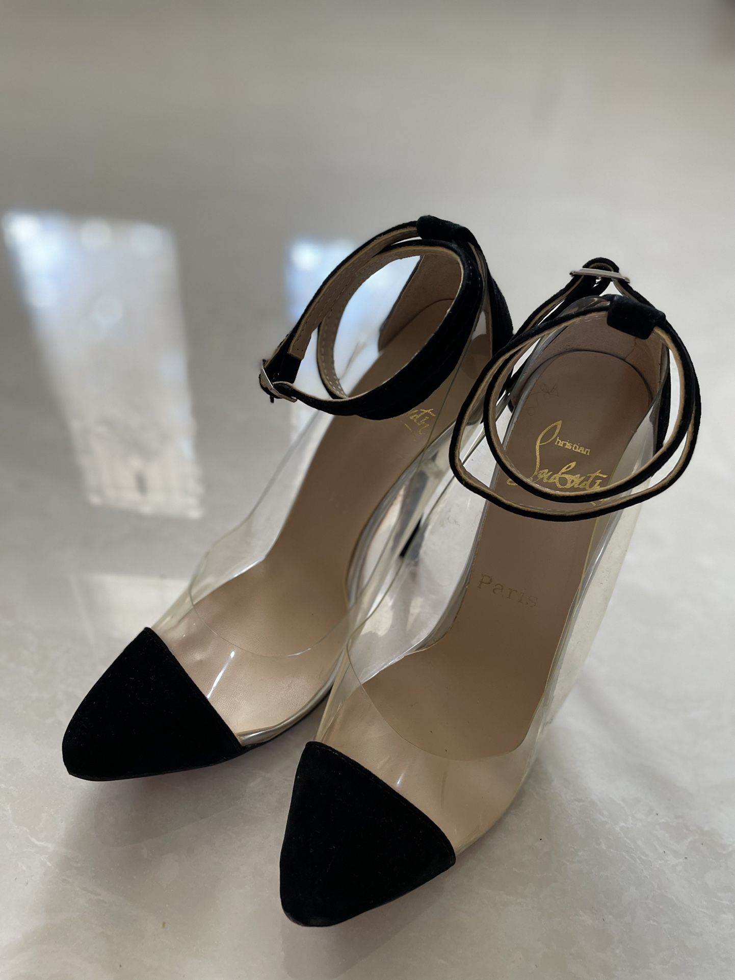Elegant Clear And Black Heels Size 7
