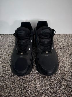 Nike Air Max Low-Top Sneakers Triple Black