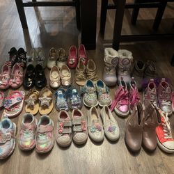 23 Pairs Size 7c Price Takes All