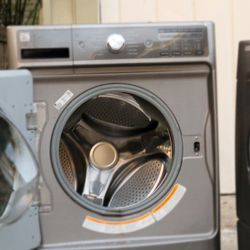 🧺 Kenmore Elite Washer & Dryer Set – Premium Performance  You Can Feel - $325