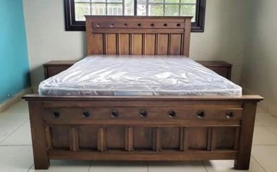 Solid Wood Queen Bed Frame with Mattress