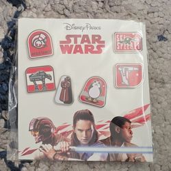 Star Wars Disney Booster Pin Set