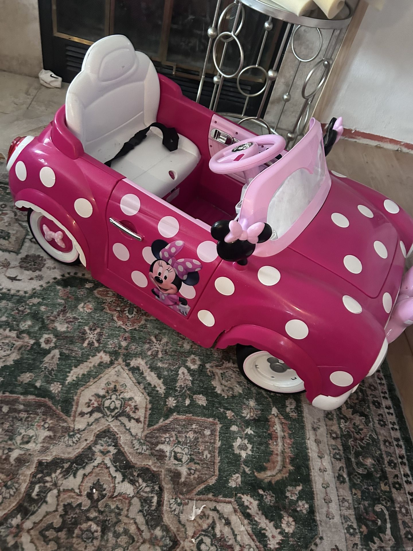 Mini Mouse Electric Car