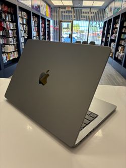 MacBook M1 Pro 14 inch