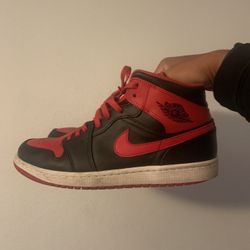 Air Jordan Mid