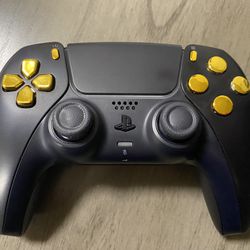 Custom Black And Gold Ps5 Controller 