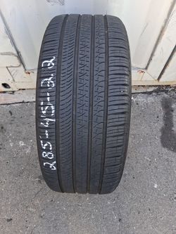 (1) 285/45/22 PIRELLI SCORPION  ZERO LIFE: 80%