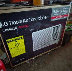 LG 1800 btu Air Conditioner with 1200 btu heater