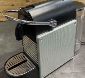 Nespresso Pixie EN127 Espresso Machine DeLonghi 19 Bar Silver