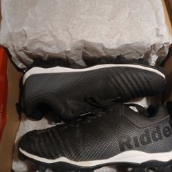 Riddell Cleats 6.5 Men's 