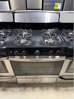 GE Stainless steel 4 burner range stove