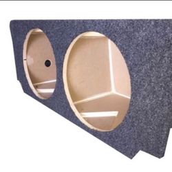 Fitted dual 15 subwoofer box for challenger