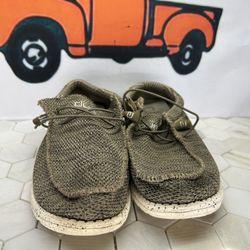Men’s Shoes Hey Dude Size 10 Tan & Brown