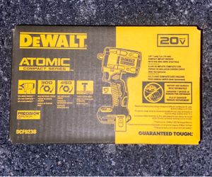 DeWalt Atomic 20V 3/8" Compact Impact Wrench DCF923B