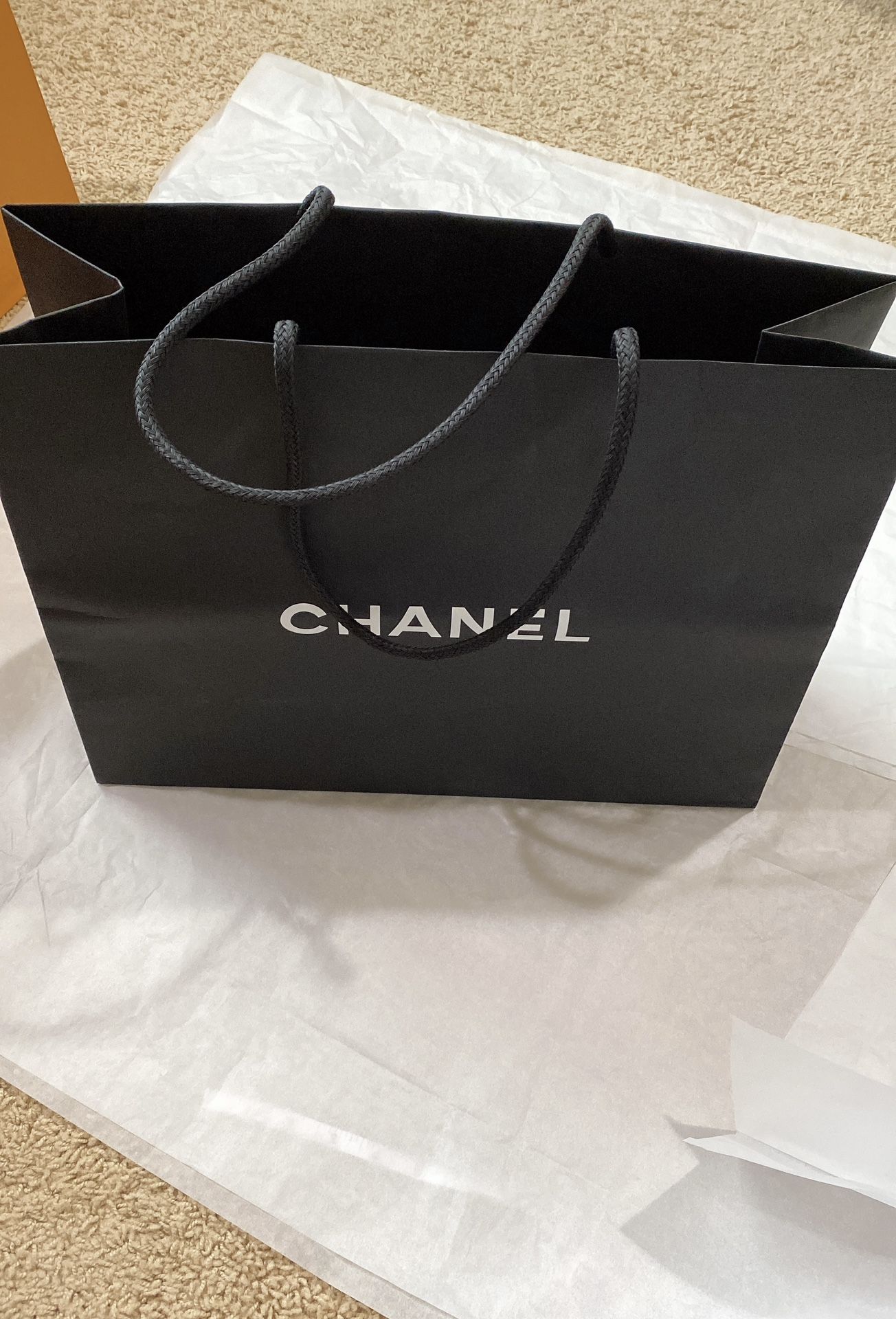 Chanel paper Bag( Big Size)