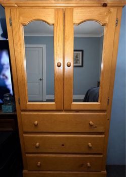 Pine Wood Armoire with mirrors on the Doors