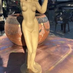 Alabaster Venus 13 Inches Tall 