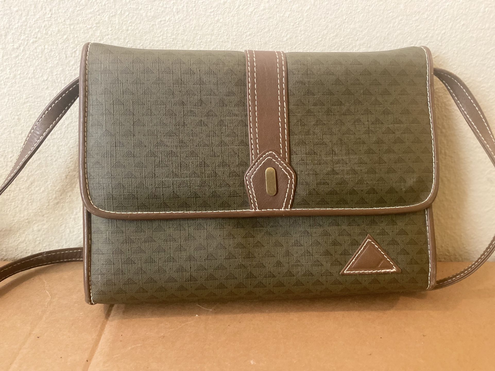 Liz Claiborne Shoulder Bag