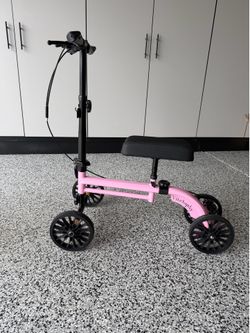 VitaSophy knee scooter