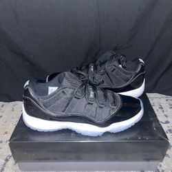 Jordan 11 Low Space Jams 