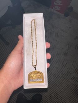 Last Supper Pendant + Chain