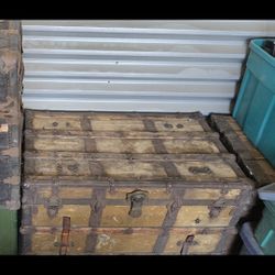 Vintage Chest 