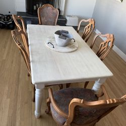 REAL 🪵 Wood Table , With Chairs. 8 Chairs, Table Seats 6. 