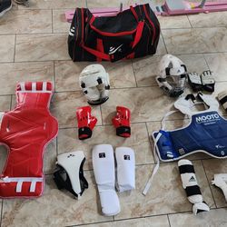 (NOT FREE) Taekwondo Full Gear Set including Competiton XL Bag