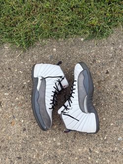 JORDAN 12 WHITE DARK GREY SZ 11.5 NO BOX