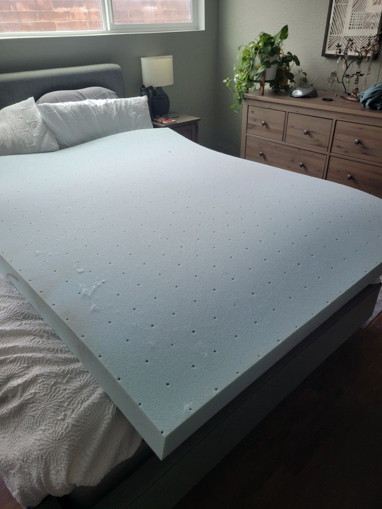 RV Short Queen Mattress Topper