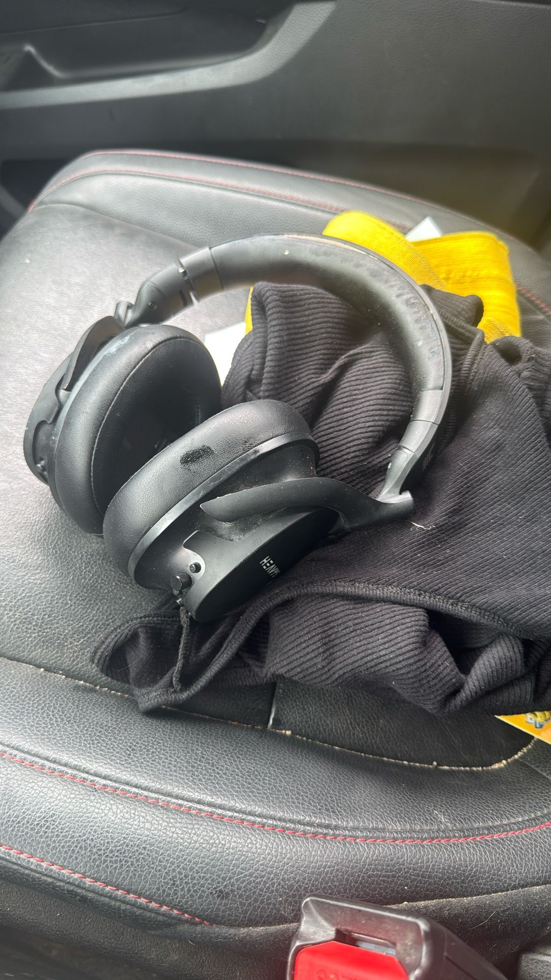 Heavy’s Earphones Earbuds