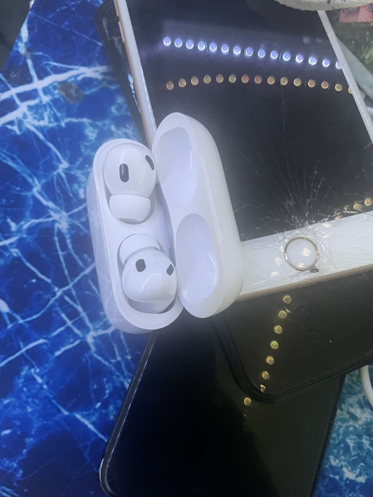 AirPod Gen 2