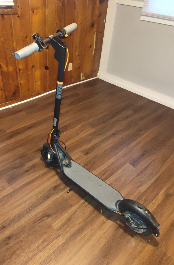 Segway (Ninebot) Scooter