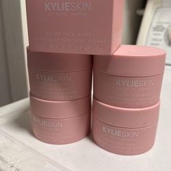 Kylie Skin Detox Face Mask