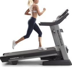 NordicTrack Commercial 2450 Treadmill **Model: NTL17229**