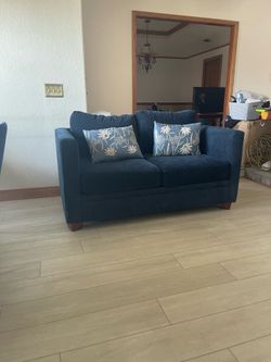 Love seat