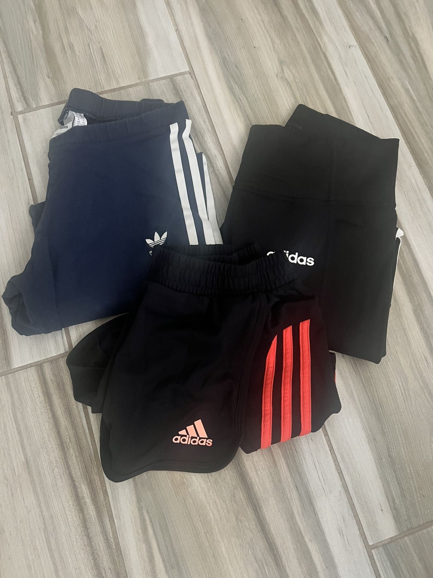 Women’s adidas Clothing Medium