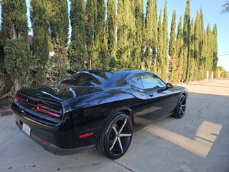 2015 DODGE CHALLENGER SPORT COUPE! 30 MPG!CLEAN TITLE,SMOGGED,2027 MARCH TAGS