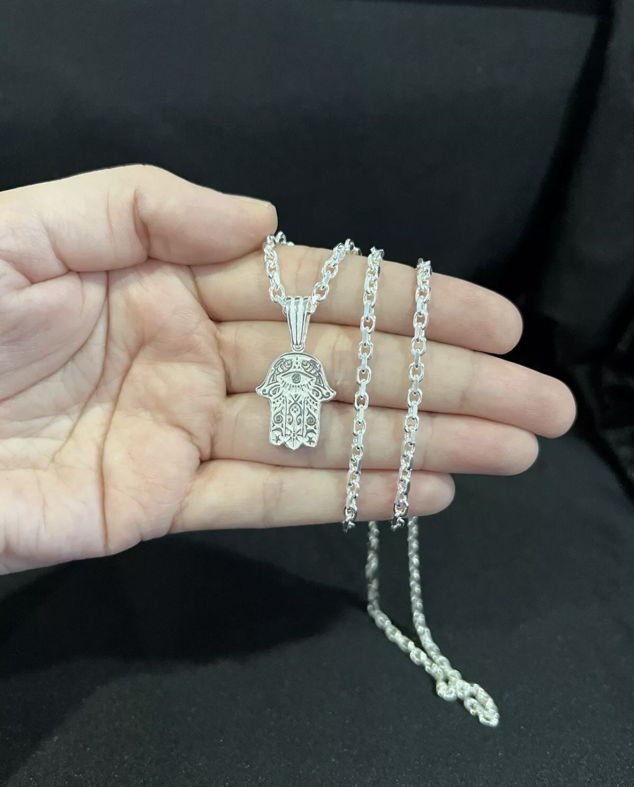925 Sterling Silver Women Men Small Hamsa Hand Talisman & Oval Forz Chain