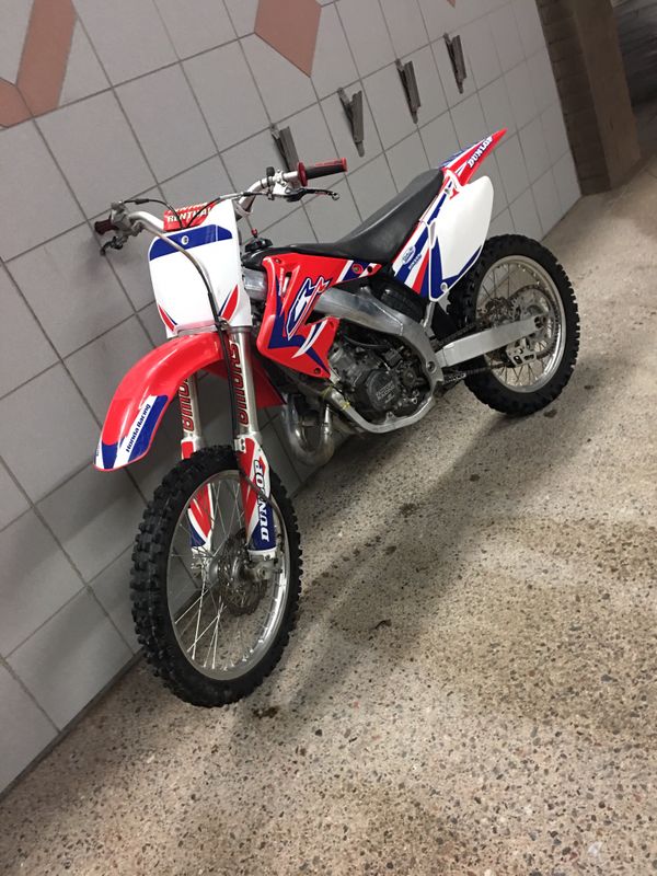 2002 Honda 125 2 stroke has brand new front and rear tire and just had ...