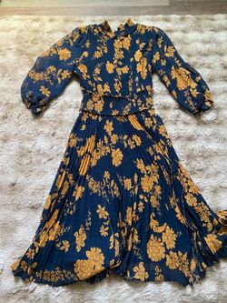 Women dress