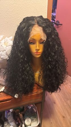 GET LACE WIG DONE ON A DEAL LACEWIG& SERVICE  65.00
