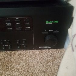 OUTLAW RECEIVER MODEL 1050