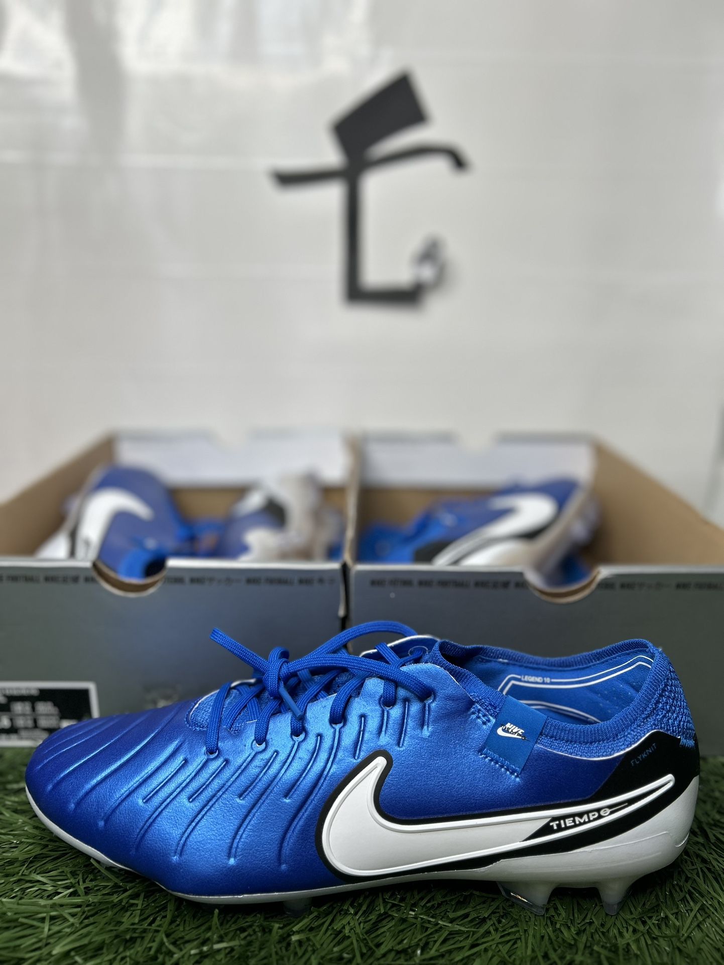 Tiempo Legend 10 Elite