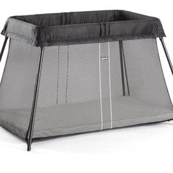 Baby Bjorn Travel Crib 