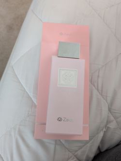 Le gemme rosy women's perfume